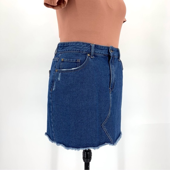 Roxy Icon Blue Denim Raw Edge Mini Skirt, XL - Picture 9 of 16